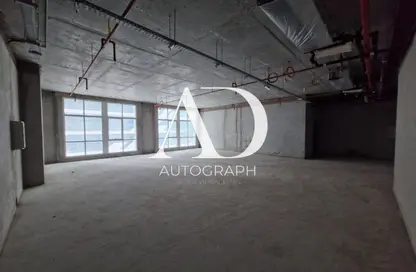 Office Space - Studio - 1 Bathroom for rent in Grosvenor Office Tower - Business Bay - Dubai