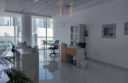 مكتب - استوديو - 1 حمام للايجار في B2B  برج - الخليج التجاري - دبي