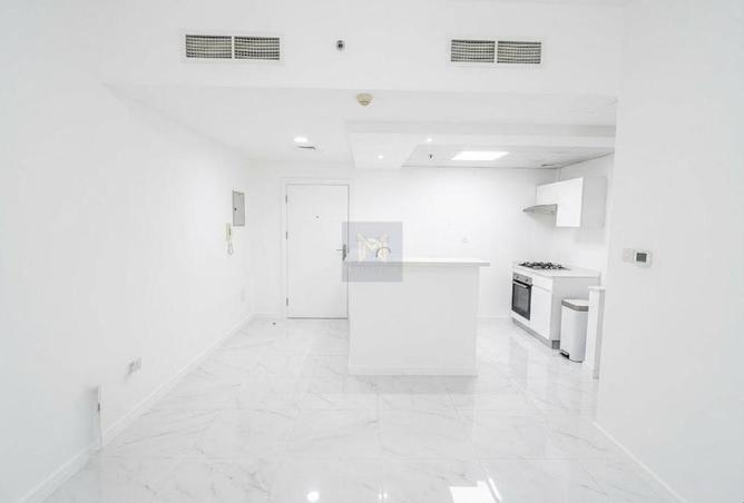 74258521 - Property Image 3