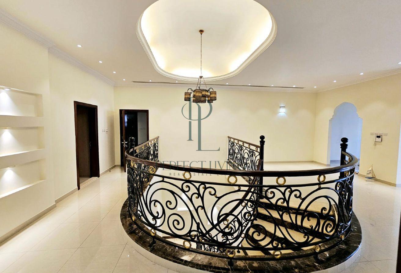 Spacious Villa| Large Garden|Premium Family Living photo 15