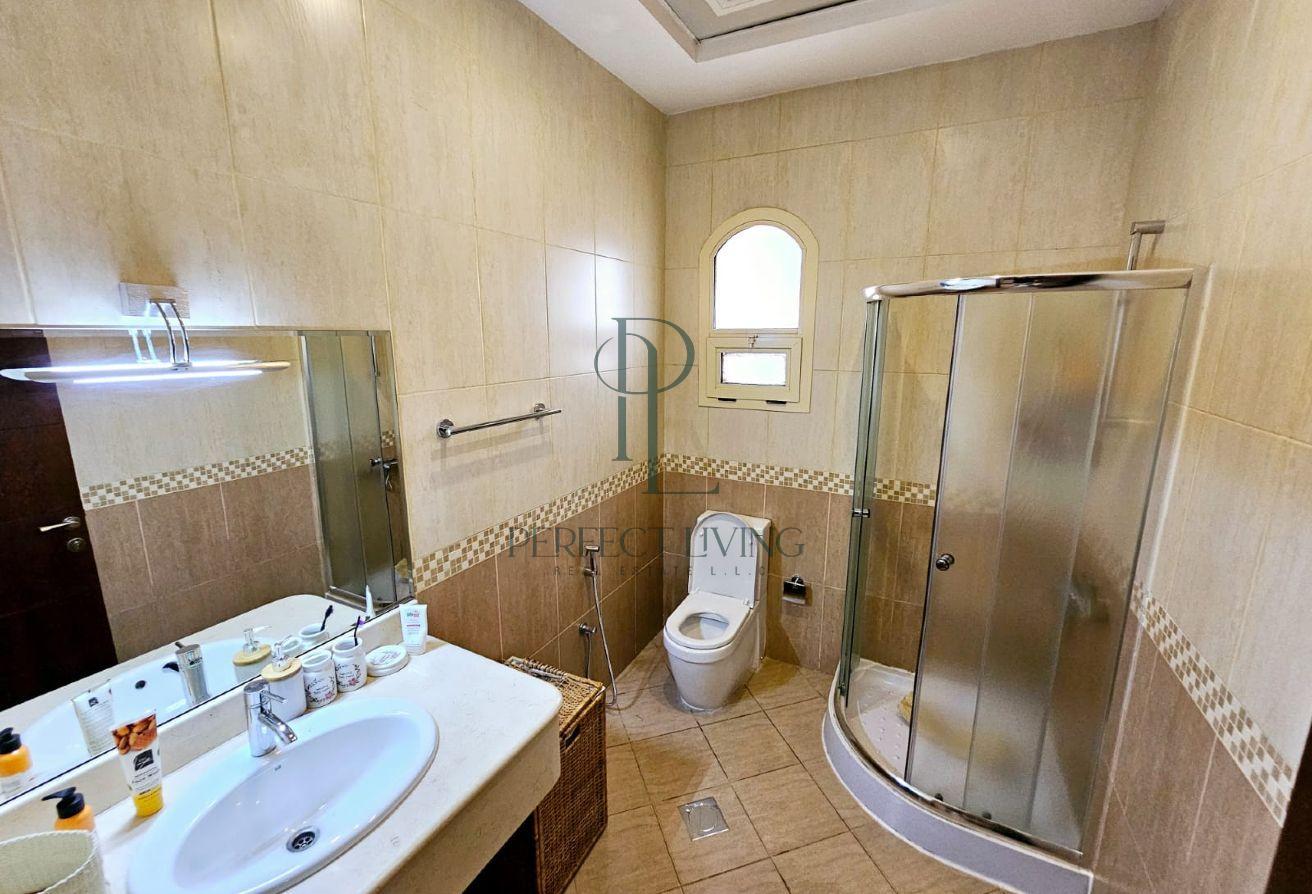 Spacious Villa| Large Garden|Premium Family Living photo 21