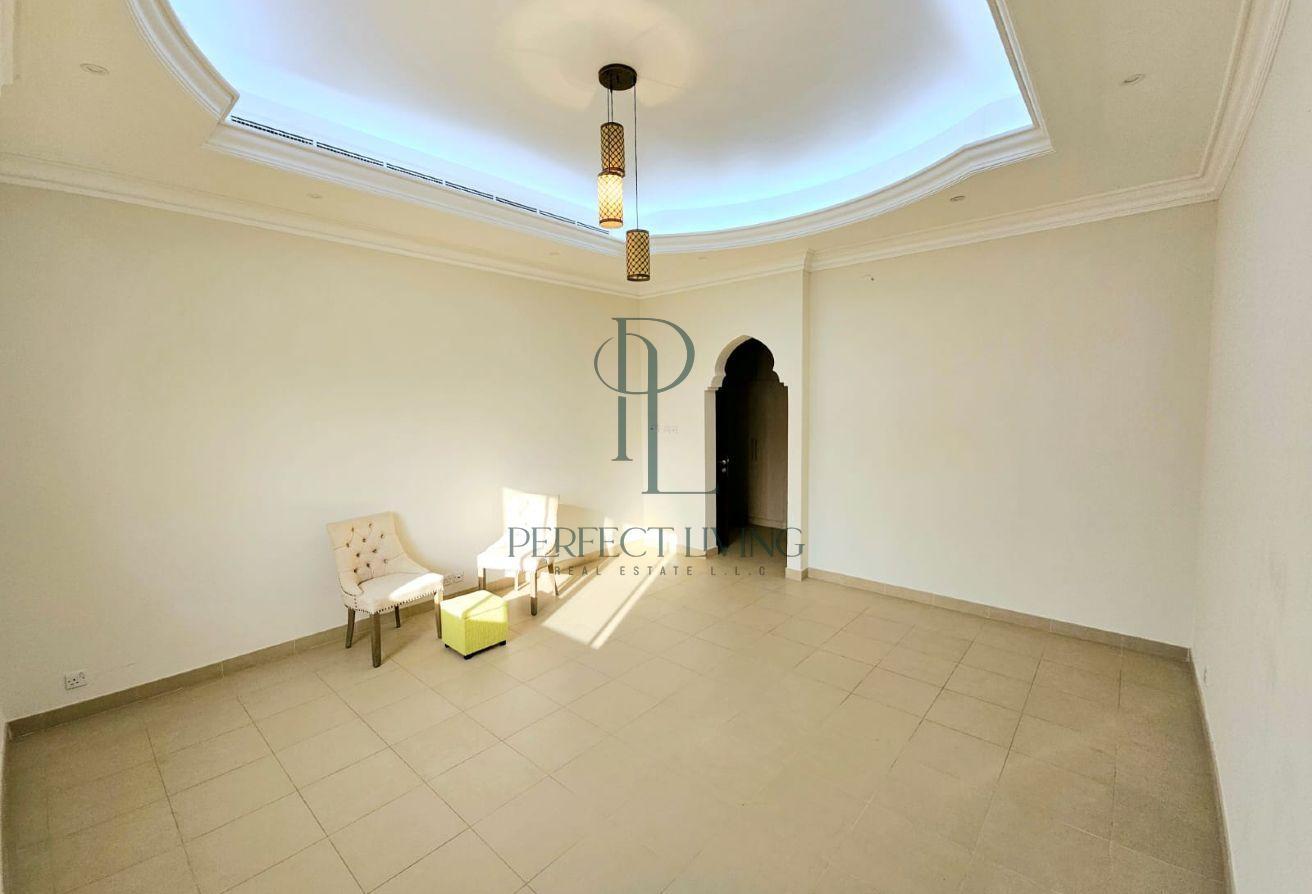 Spacious Villa| Large Garden|Premium Family Living photo 22