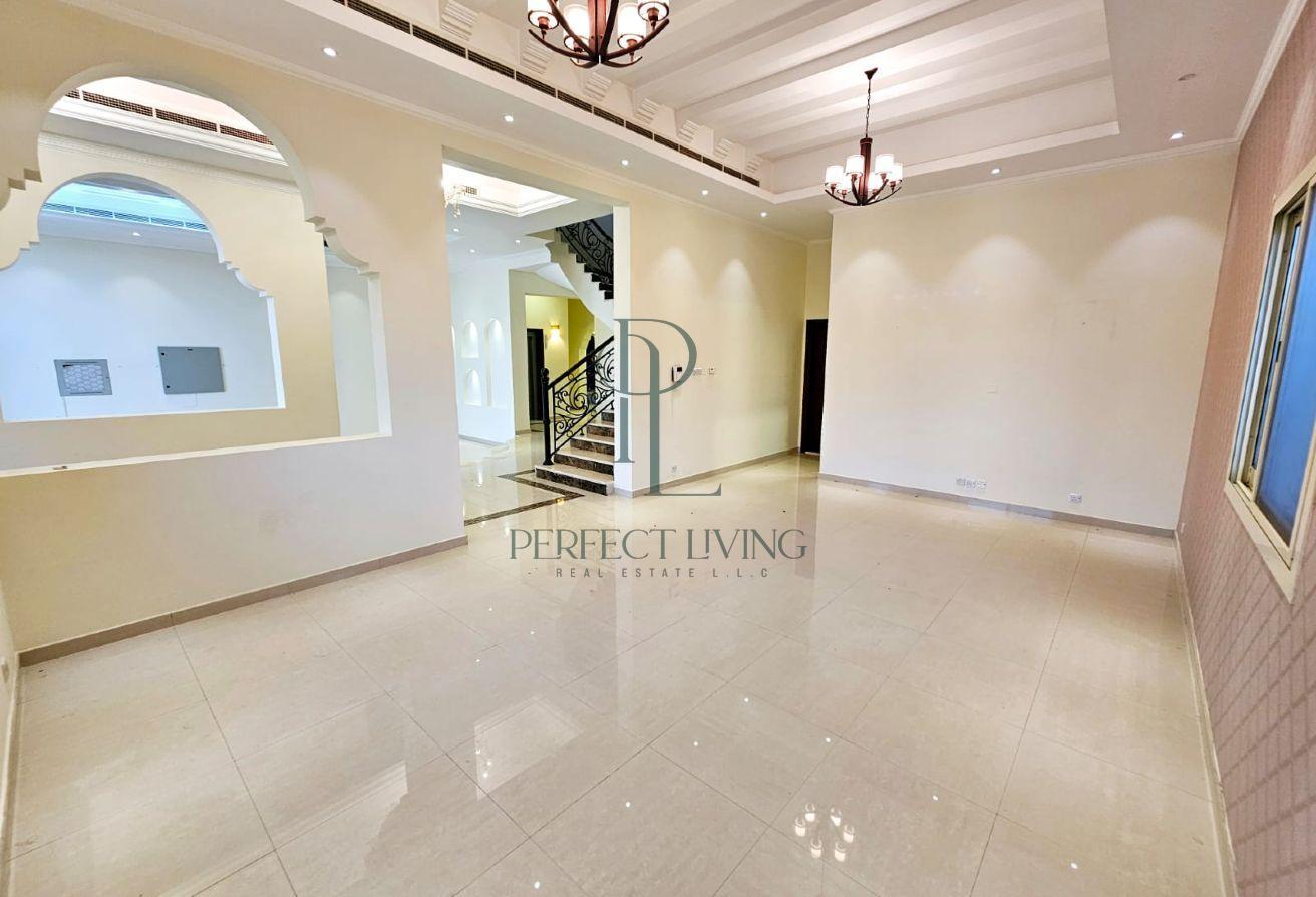 Spacious Villa| Large Garden|Premium Family Living photo 5