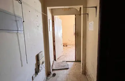 Apartment - Studio - 1 Bathroom for rent in Al Dhahri Building - Al Shuwaiheen - Sharjah