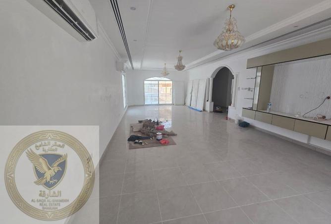 114179609 - Property Image 2