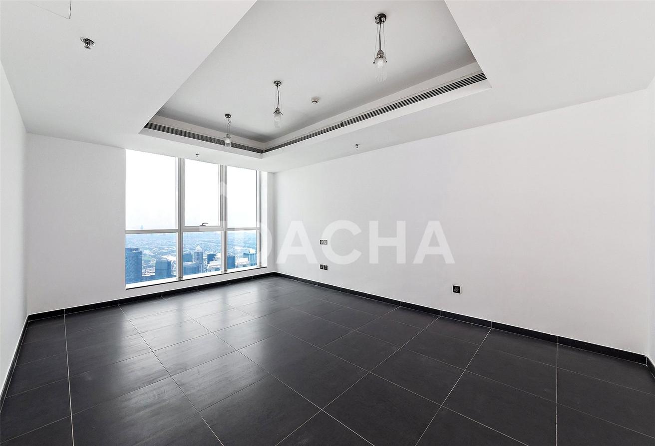LUXURIOUS | VACANT | UNFURNISHED photo 19