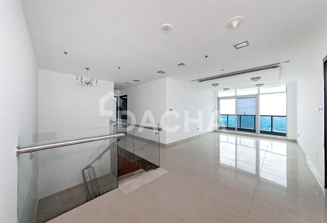 LUXURIOUS | VACANT | UNFURNISHED photo 17