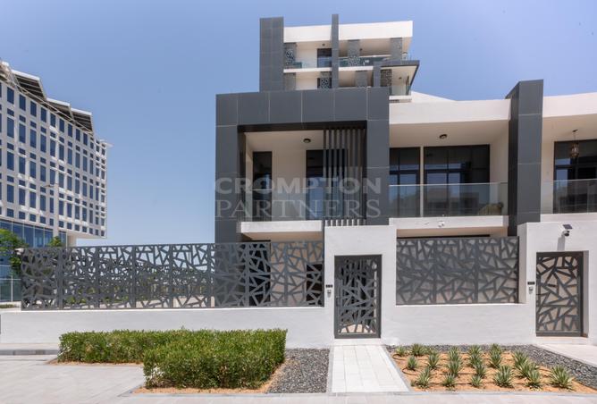 97816465 - Property Main Image