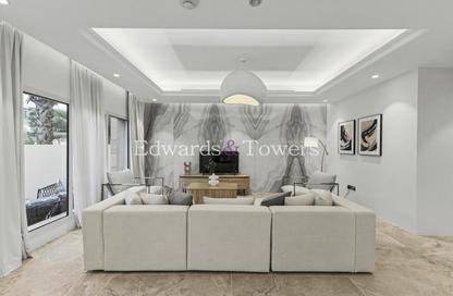Villa - 4 - 5 for sale in Redwood Park - Jumeirah Golf Estates - Dubai