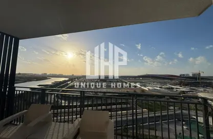 Apartment - 2 Bedrooms - 3 Bathrooms for sale in Waters Edge - Yas Island - Abu Dhabi