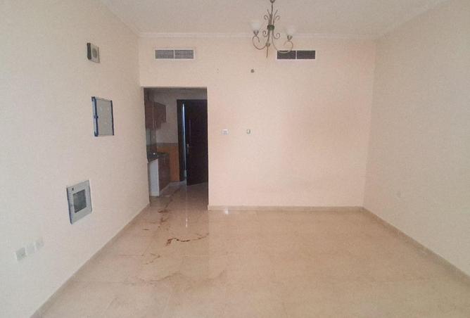 75402122 - Property Image 2