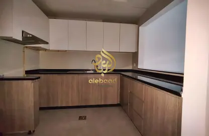شقة - غرفة نوم - 2 حمامات للايجار في مبنى مرموق - المدينة العالمية المرحلة 2 - 4 الورسان - الورسان - دبي