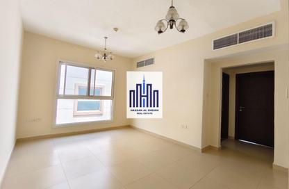 Apartment - 2 Bedrooms - 2 Bathrooms for rent in Muwailih Building - Muwaileh - Sharjah