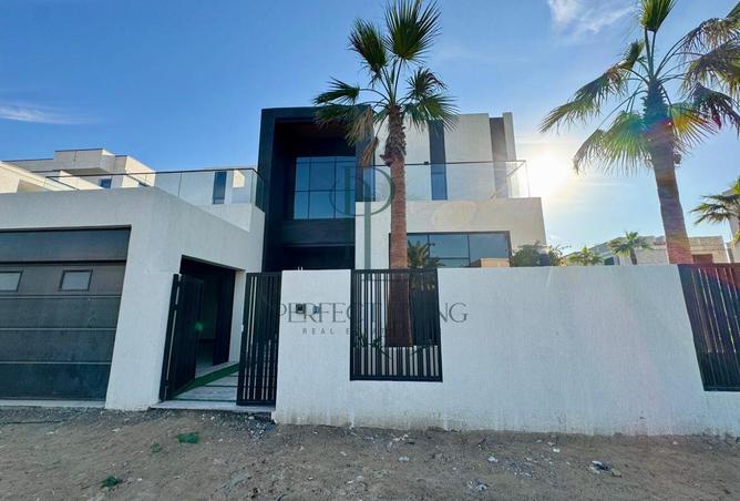 2Of4NxO8BXs - الصورة الرئيسية للعقار