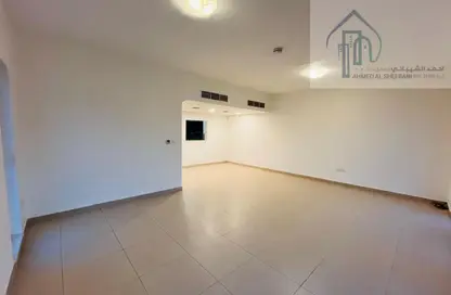 تاون هاوس - 3 غرف نوم - 4 حمامات للايجار في قريه ورسان  بلوك ج - قرية ورسان - المدينة العالمية - دبي