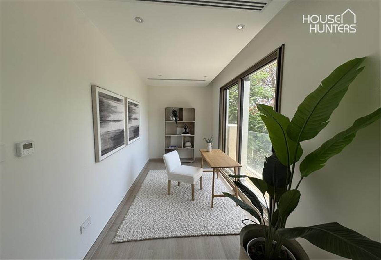 Fully Upgraded | Luxurious 5-Bed | Golf Course photo 18