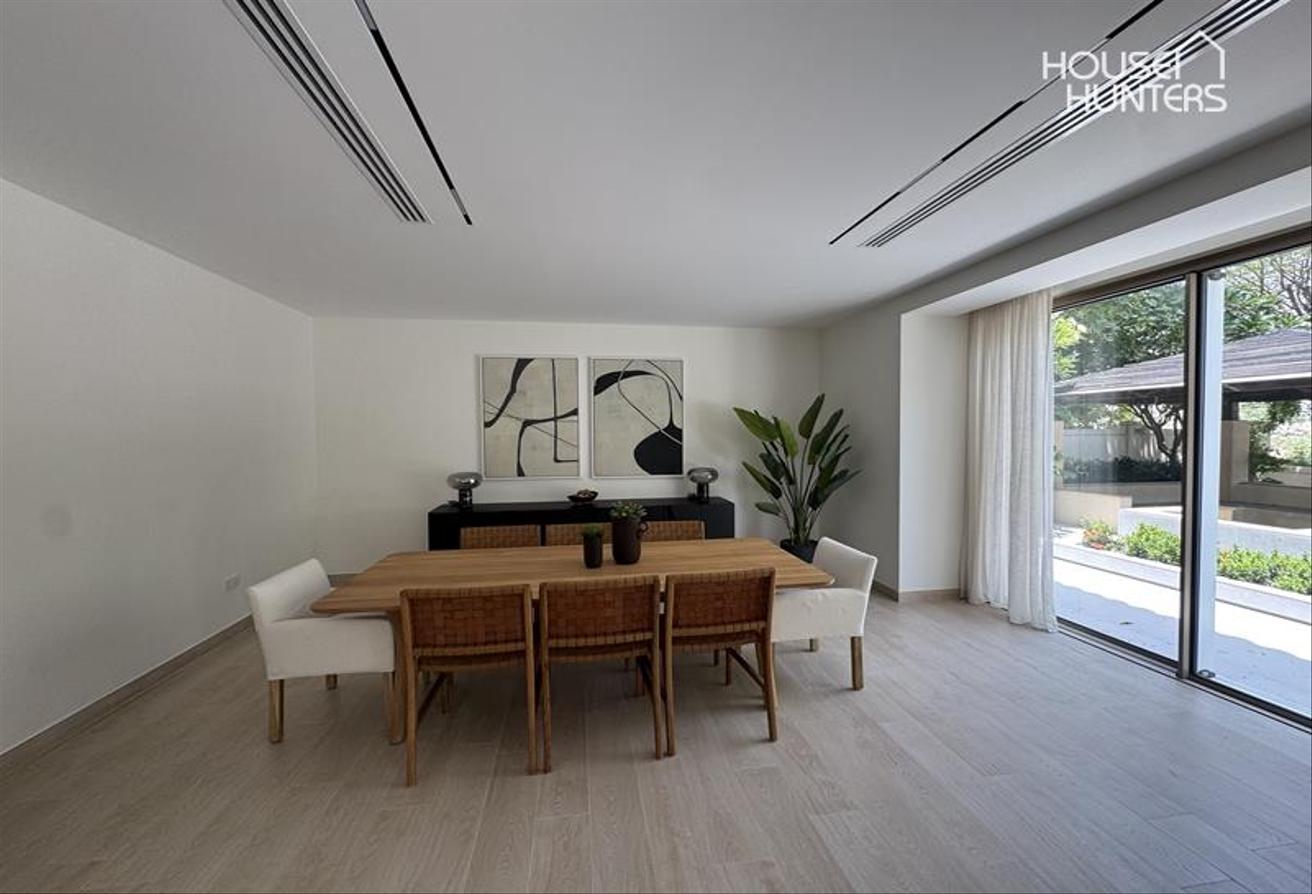 Fully Upgraded | Luxurious 5-Bed | Golf Course photo 14