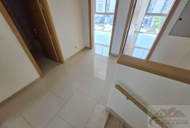 109037987 - Property Image 3