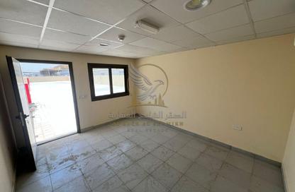 Land - Studio for rent in Industrial Area 5 - Sharjah Industrial Area - Sharjah