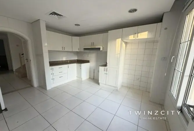 158220410 - Property Image 3