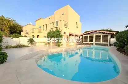 فيلا - 2 غرف نوم - 3 حمامات للايجار في الينابيع1 - الينابيع - دبي