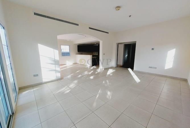 62078438 - Property Image 3