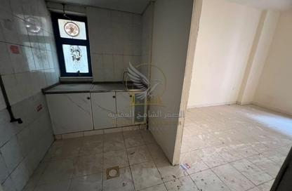 Apartment - Studio - 1 for rent in Al Qulaya'ah - Al Sharq - Sharjah Apartment - Studio - 1 for rent in Al Qulaya'ah - Al Sharq - Sharjah