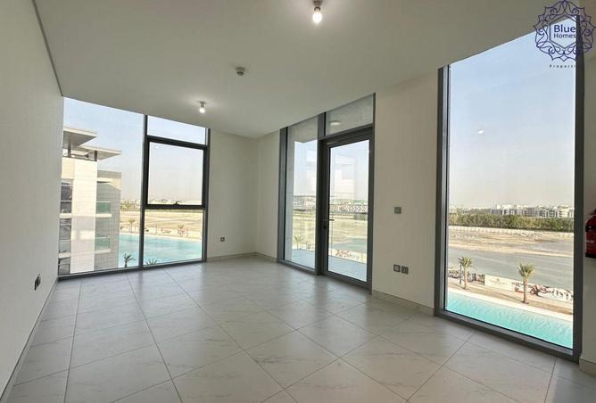 94011609 - Property Image 2