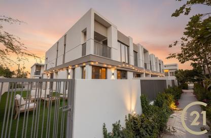 Townhouse - 4 - 5 for rent in Aura Gardens - Tilal Al Ghaf - Dubai