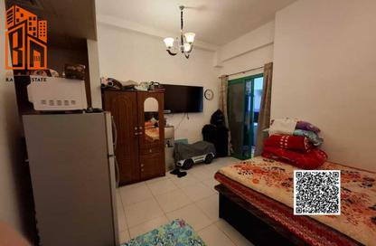 Apartment - Studio - 1 Bathroom for sale in Smart Tower 1 - Al Amerah - Ajman