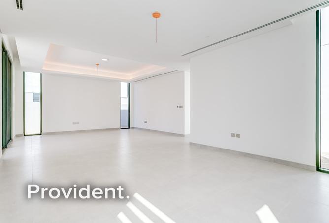 136104002 - Property Image 3