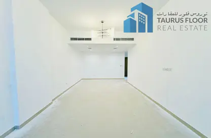 شقة - 2 غرف نوم - 4 حمامات للايجار في القصيص 2 - منطقة القصيص السكنية - القصيص - دبي