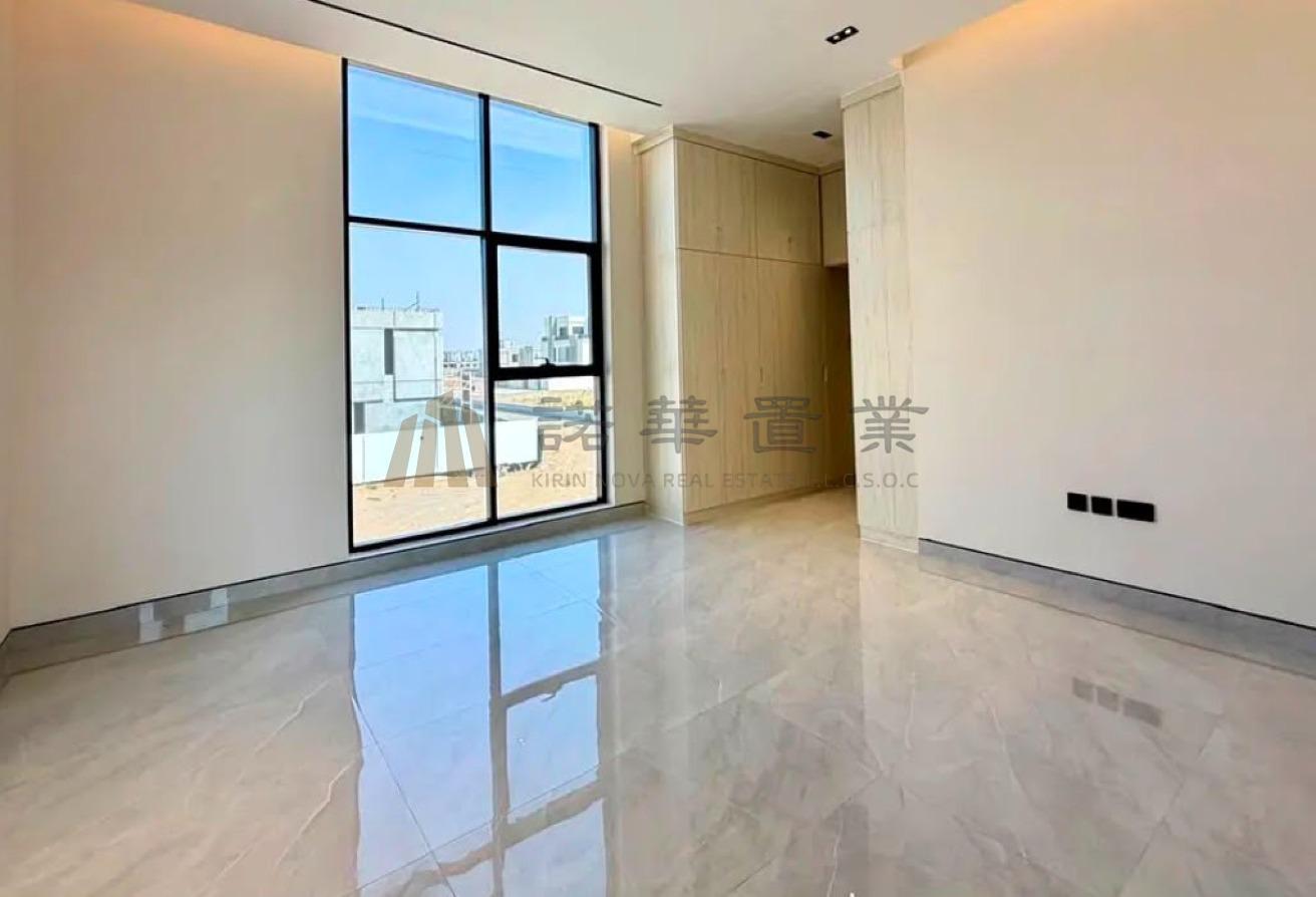 Brand New | Vacant | Madinat Hind 4 photo 7