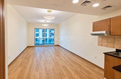 Apartment - Studio - 1 for rent in Lago Vista B - Lago Vista - Dubai Production City (IMPZ) - Dubai Apartment - Studio - 1 for rent in Lago Vista B - Lago Vista - Dubai Production City (IMPZ) - Dubai