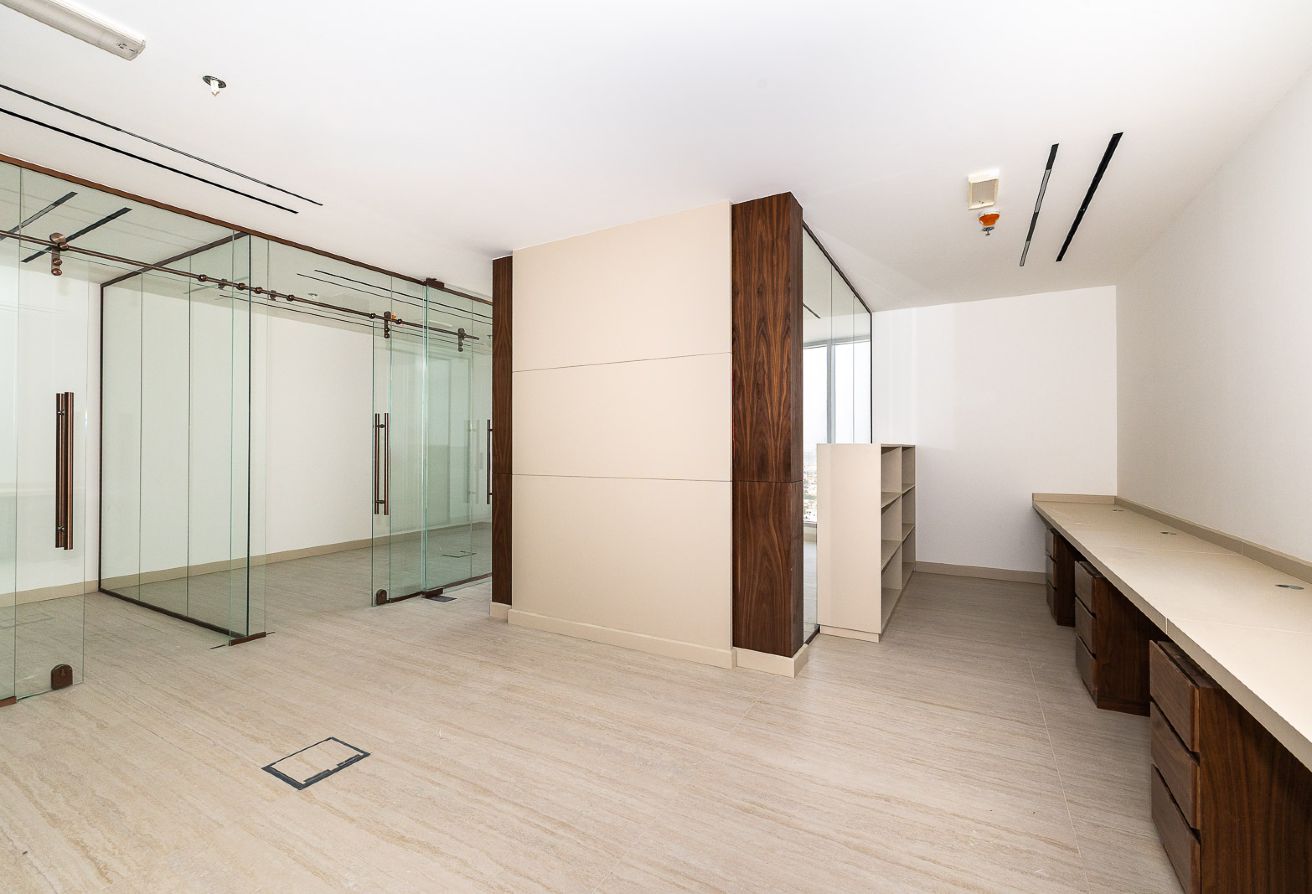 Studio office space in I Rise Tower, Barsha Heights (Tecom): 7