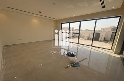 Villa - 5 - 7+ for sale in Al Merief - Khalifa City - Abu Dhabi