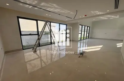 Villa - 5 Bedrooms for sale in Al Merief - Khalifa City - Abu Dhabi