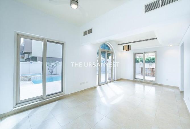 80260594 - Property Image 3