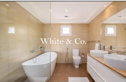 Villa - 4 - 5 for rent in Meadows 7 - Meadows - Dubai