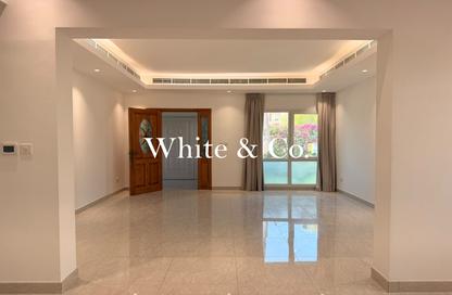Villa - 4 - 5 for rent in Meadows 7 - Meadows - Dubai