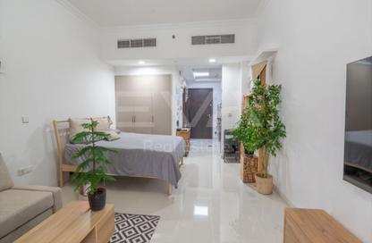Apartment - Studio - 1 Bathroom for rent in West 2 - Canal Residence - Dubai Sports City - Dubai Apartment - Studio - 1 Bathroom for rent in West 2 - Canal Residence - Dubai Sports City - Dubai
