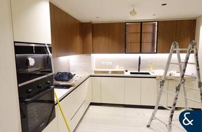 Apartment - 2 Bedrooms - 3 Bathrooms for rent in Al Hamri - Shoreline Apartments - Palm Jumeirah - Dubai