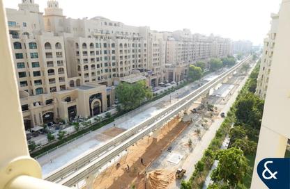 Apartment - 2 Bedrooms - 3 Bathrooms for rent in Al Hamri - Shoreline Apartments - Palm Jumeirah - Dubai