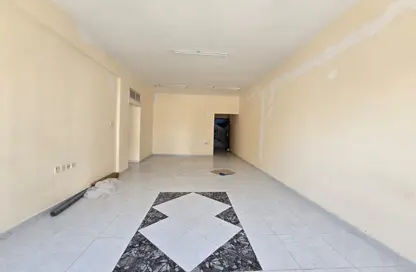 شقة - 3 غرف نوم - 3 حمامات للايجار في برج الكورنيش - طريق كورنيش عجمان - عجمان