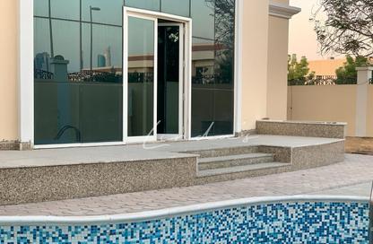 Villa - 5 Bedrooms - 6 Bathrooms for rent in Jumeirah 1 Villas - Jumeirah 1 - Jumeirah - Dubai Villa - 5 Bedrooms - 6 Bathrooms for rent in Jumeirah 1 Villas - Jumeirah 1 - Jumeirah - Dubai