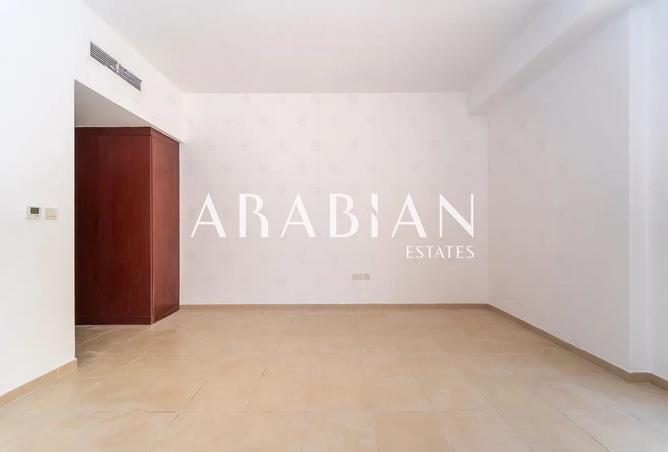 127031001 - Property Image 3