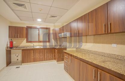 Apartment - 2 Bedrooms - 2 Bathrooms for rent in Al Razi Building - Dubai Healthcare City - Bur Dubai - Dubai