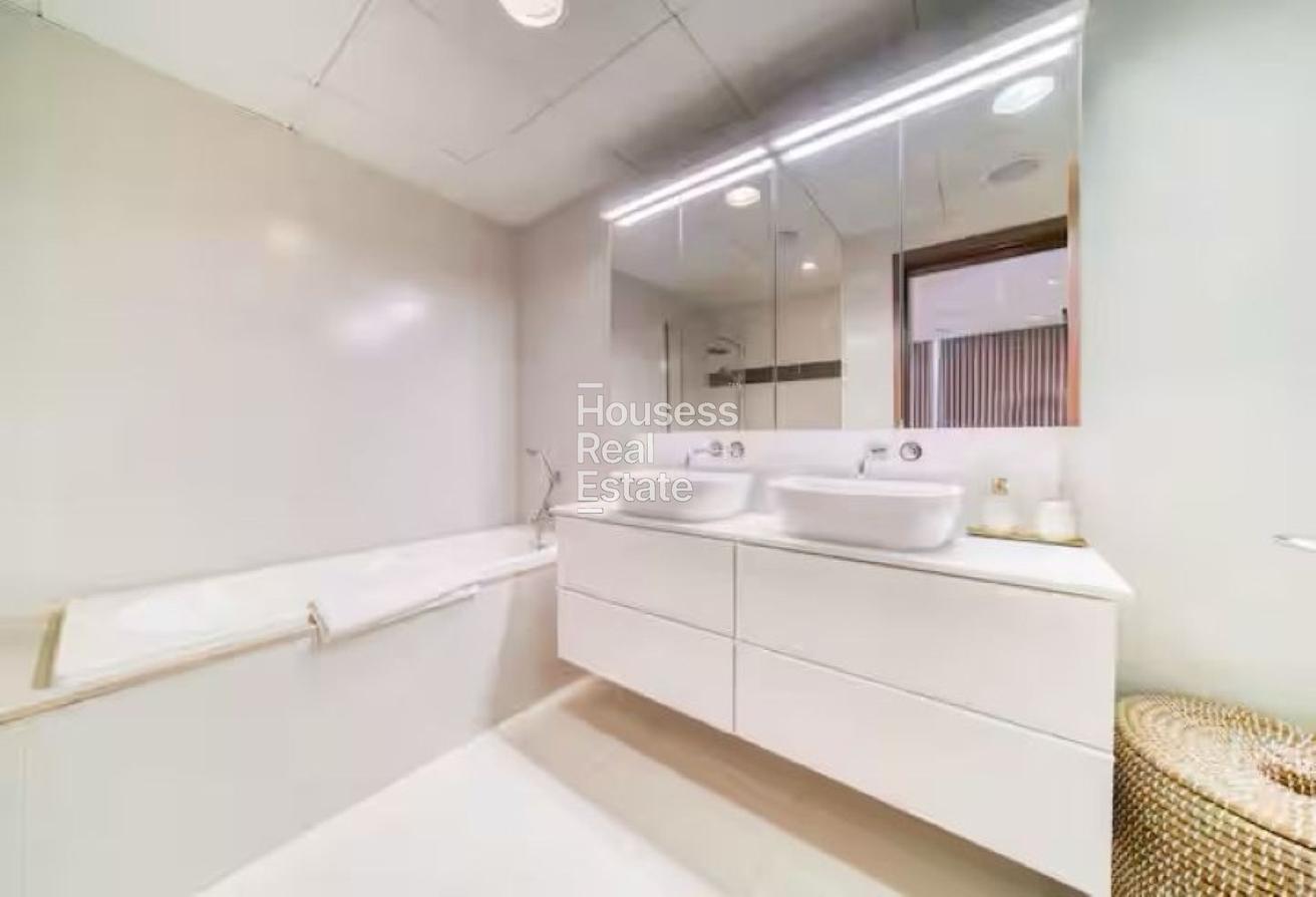 Upgraded Furnished | Sea View | High Floor photo 14