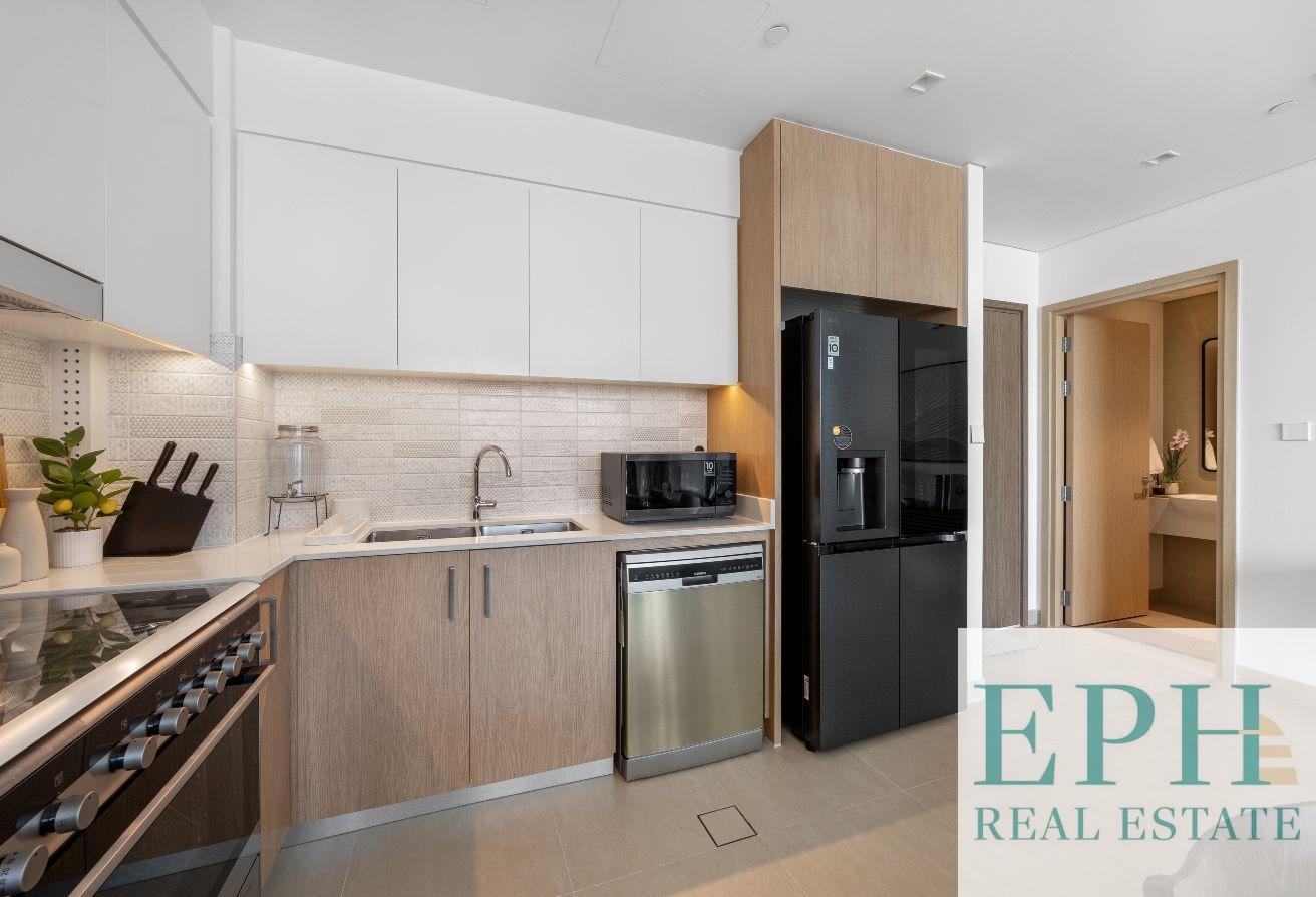 FULL SEA VIEW | FULLY FURNISHED | UPGRADED UNIT photo 22