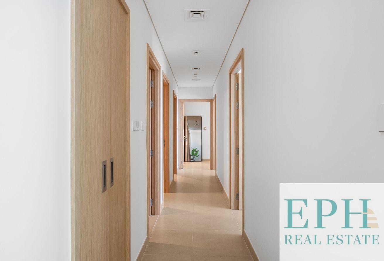 FULL SEA VIEW | FULLY FURNISHED | UPGRADED UNIT photo 15